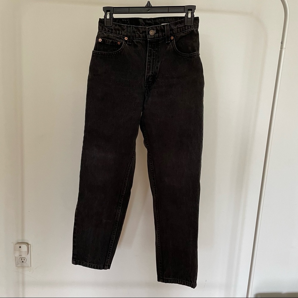 Levi’s black mom jeans 550 tapered leg